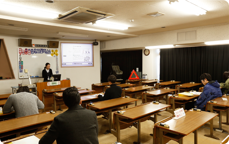 施設紹介 川越 三共自動車教習所 面倒見主義なインストラクターで専属担任制 施設紹介 川越 三共自動車教習所 面倒見主義なインストラクターで専属担任制
